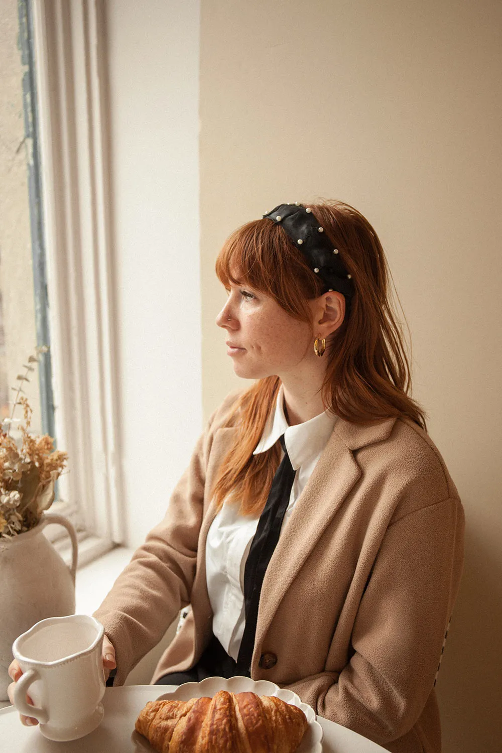 Bessy Ivory | Headband w/ Tulle & Pearls