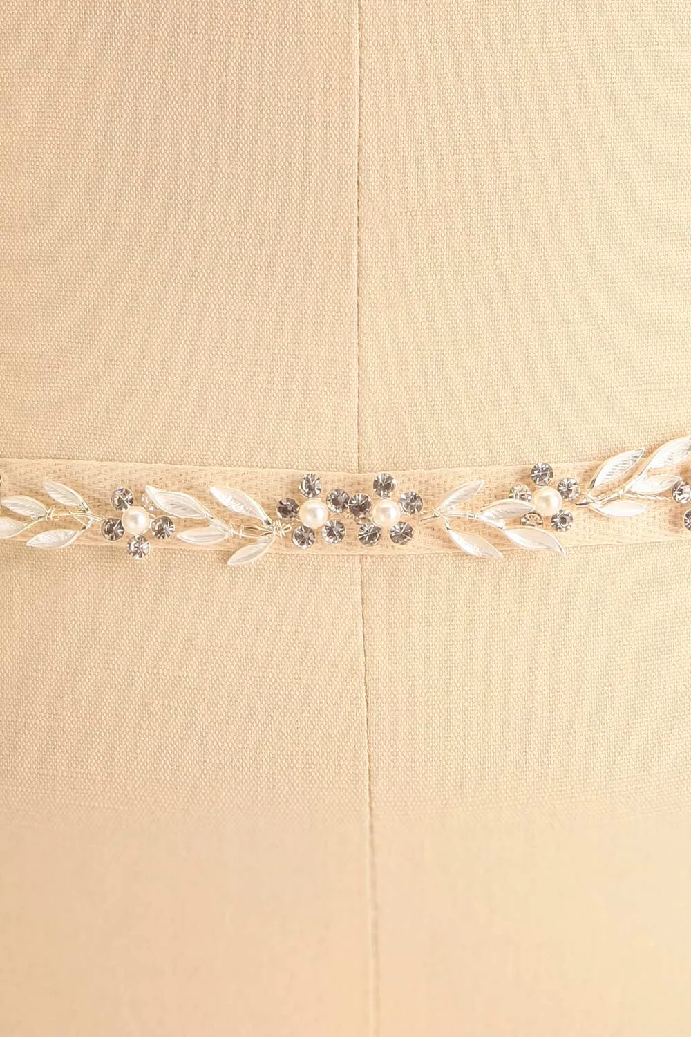 Bethmale | Silver Flower & Leaf Belt