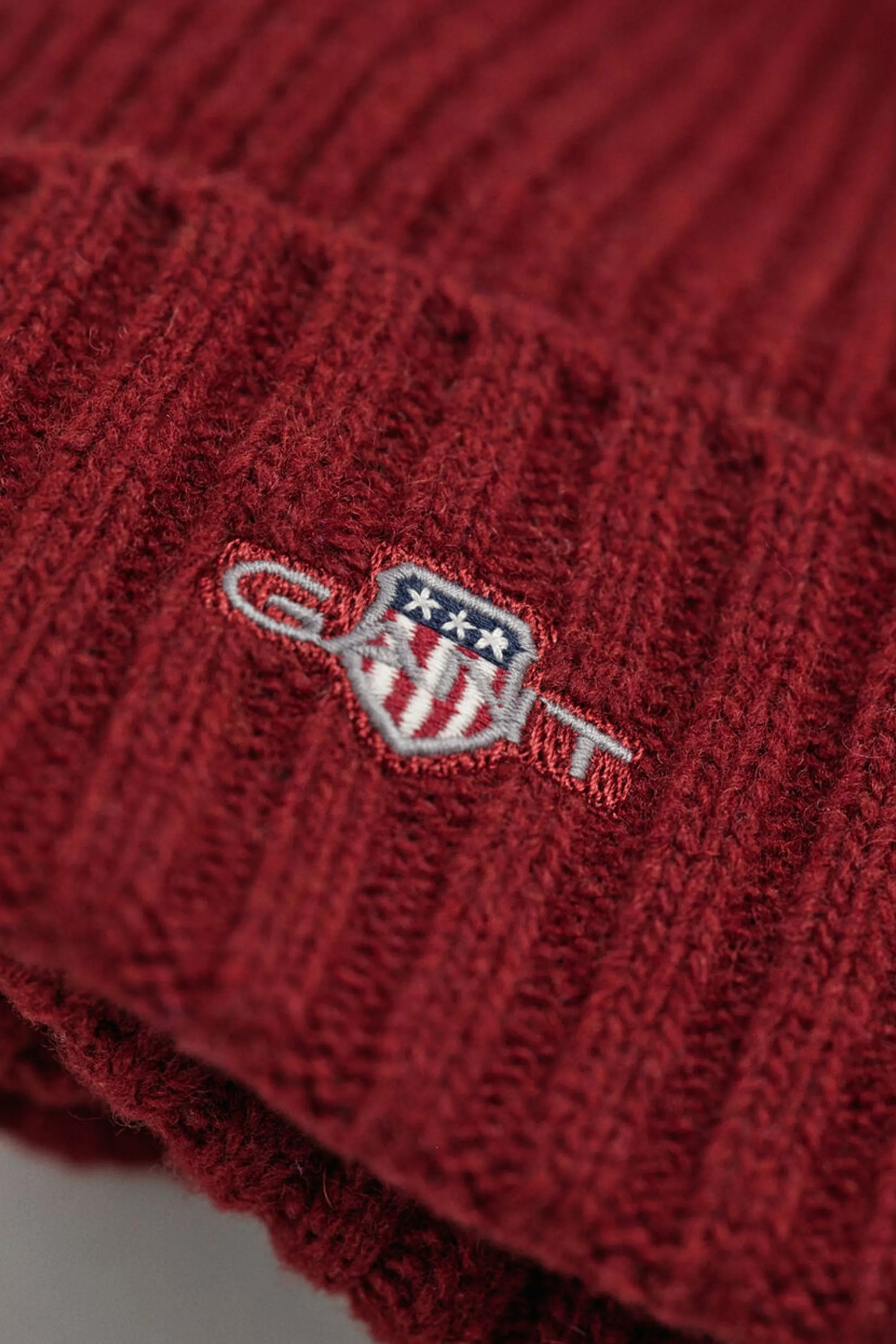 Gant Unisex Shield Wool Beanie Plumped Red