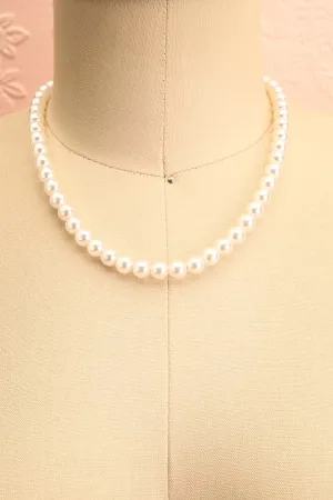 Hersil | White Pearl Necklace