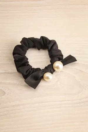 Jellington | Black Scrunchie w/ Pearls