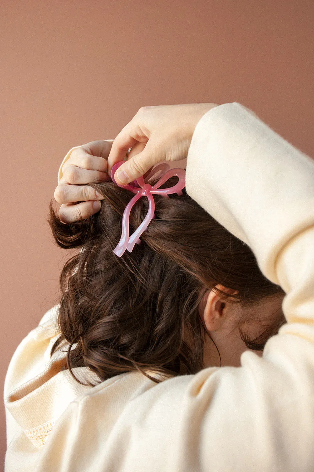 Kiki Pink | Bow Claw Clip