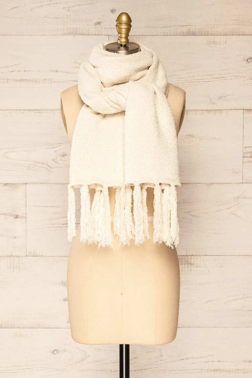 Le Chasseur Ivory | Oversized Fluffy Fringed Scarf