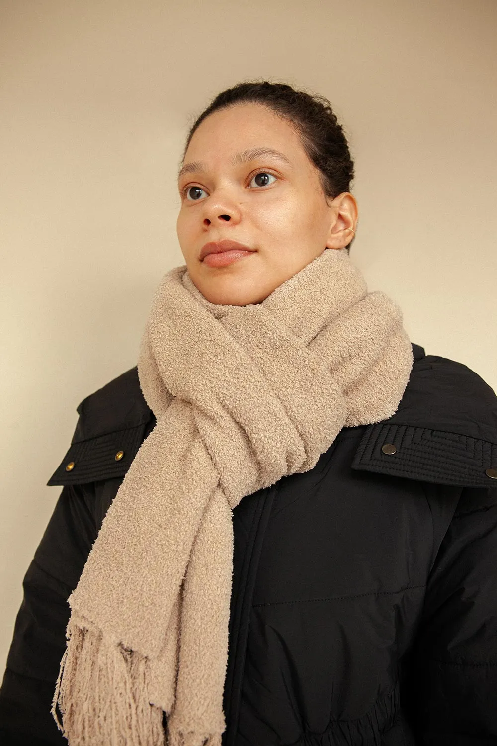 Le Chasseur Ivory | Oversized Fluffy Fringed Scarf