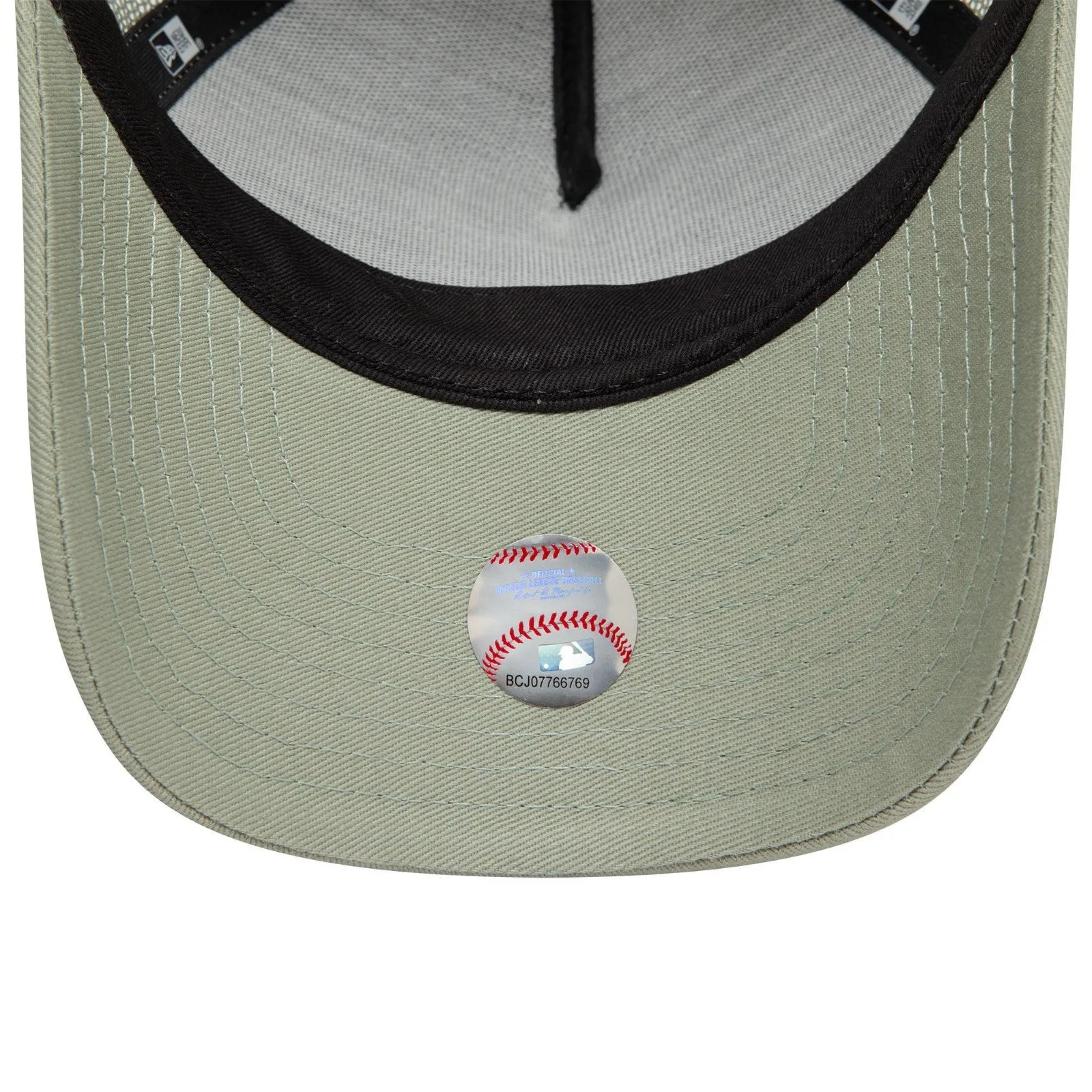 New Era Kids Los Angeles Dodgers 9FORTY League Essential Trucker Cap