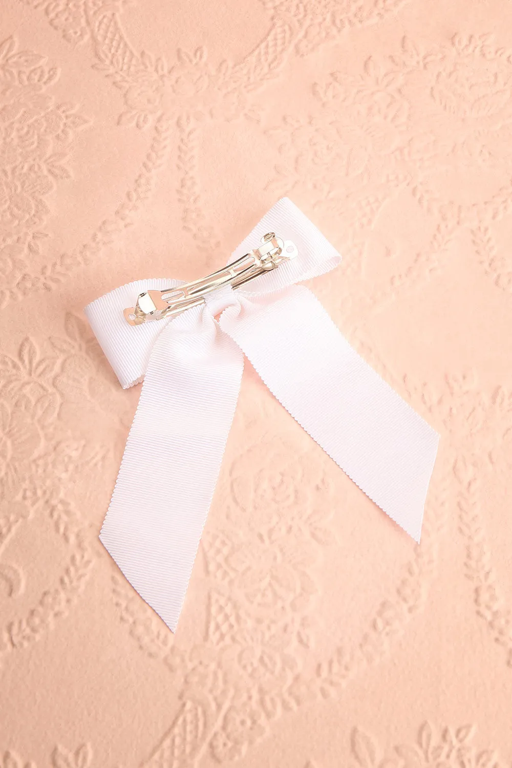 Saffy White | Ribbed Bow Barrette