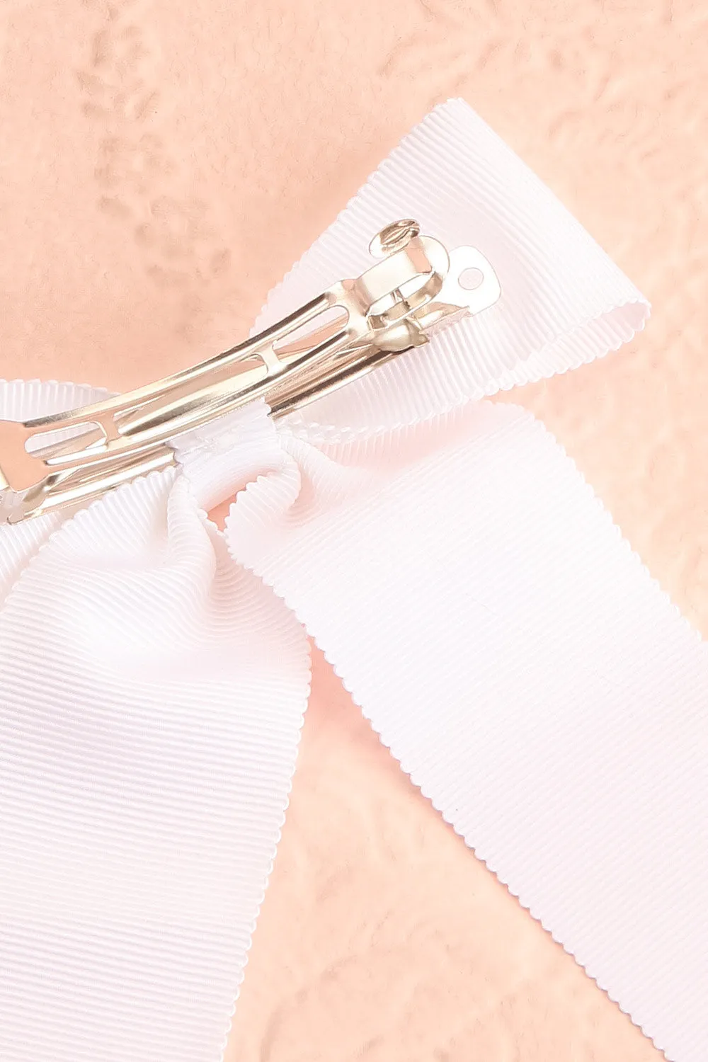 Saffy White | Ribbed Bow Barrette