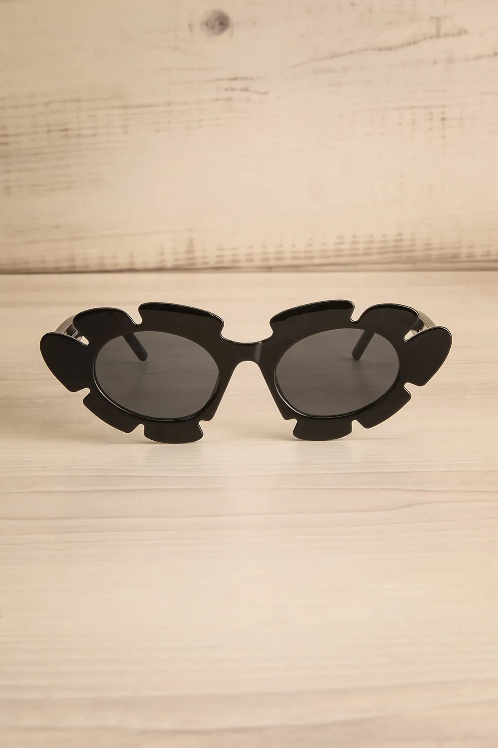 Trixie Black | Flower Sunglasses