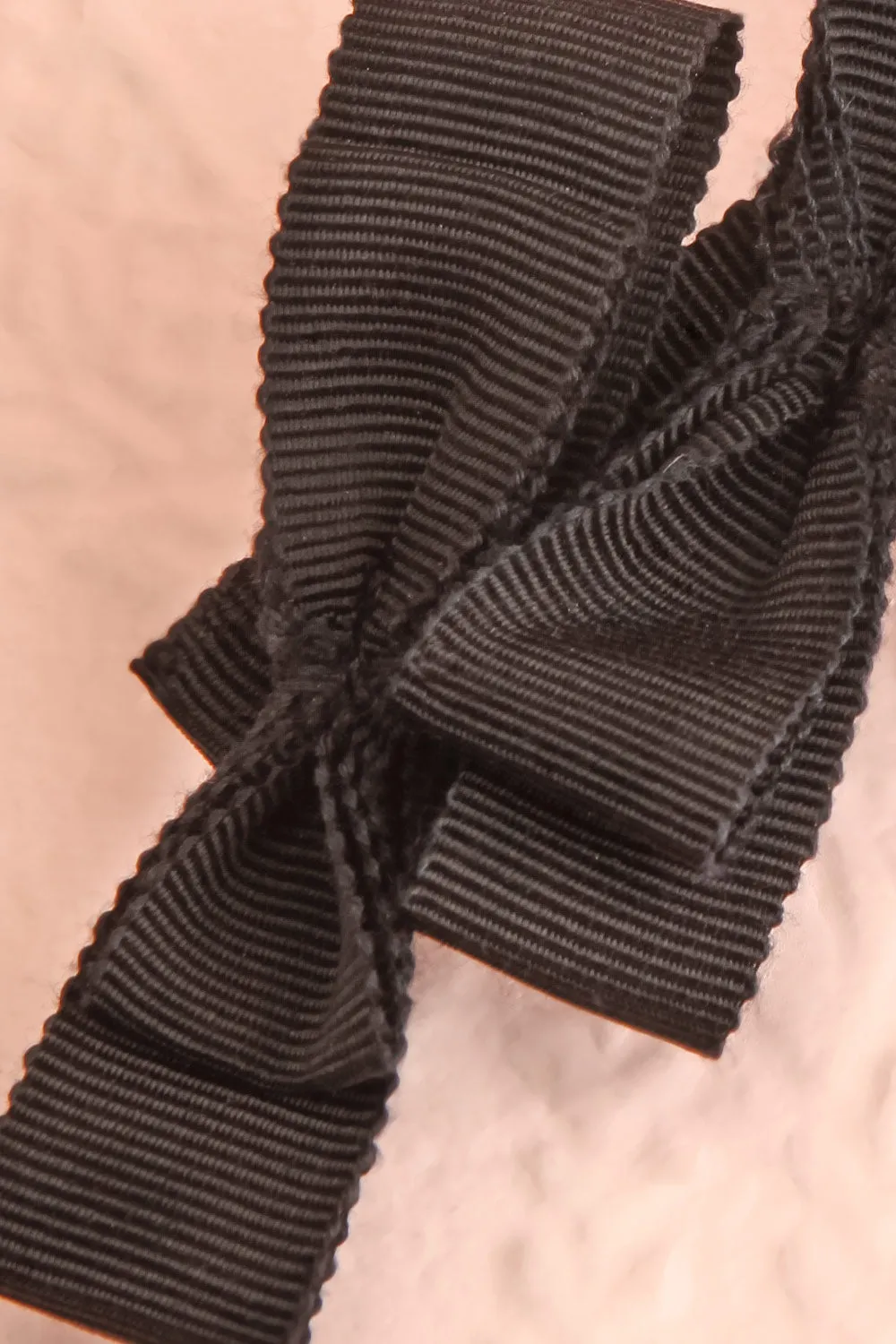Venti Black | Ribbon Hair Clip