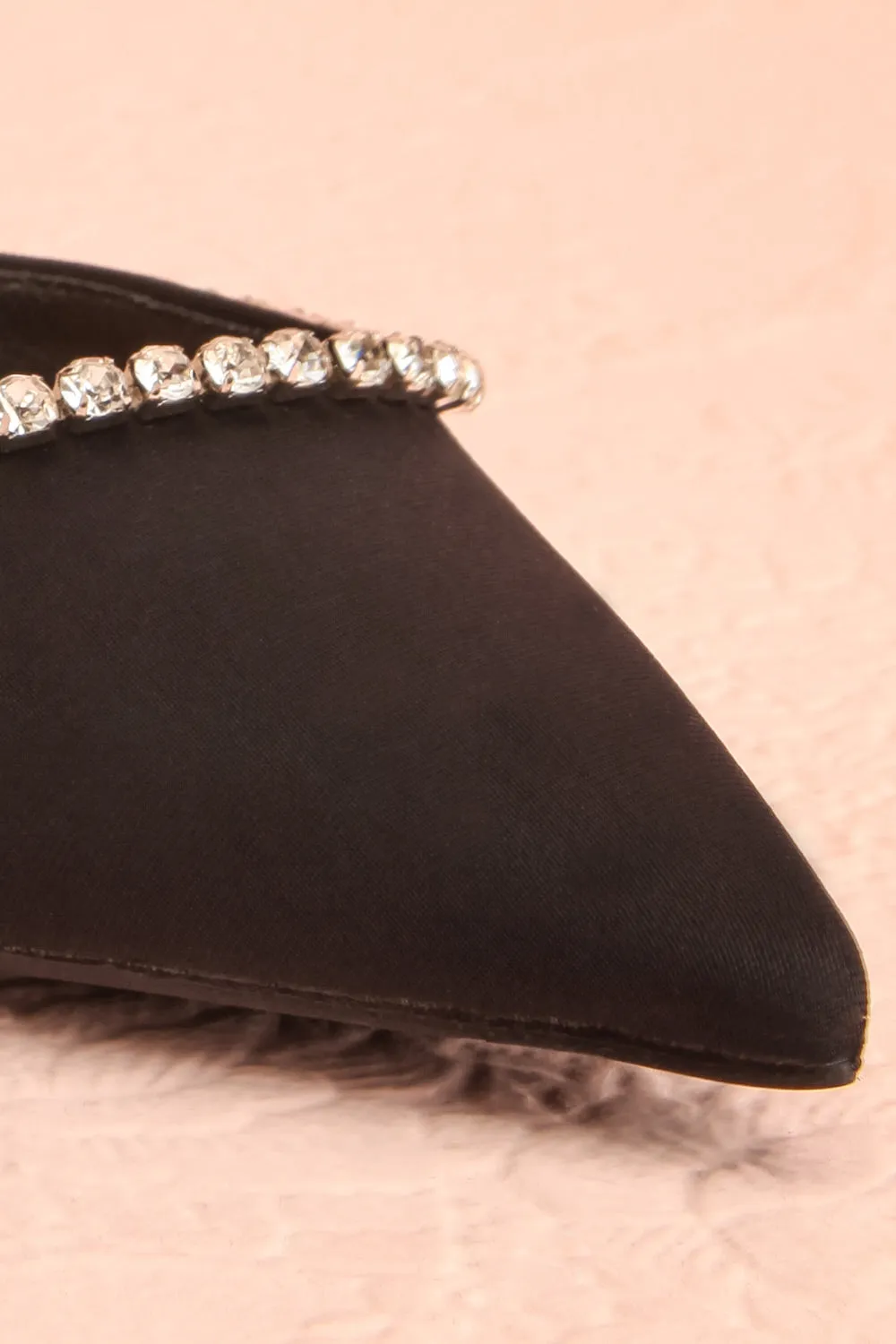 Zulana | Black Pointed Toe Heels w/ Crystals